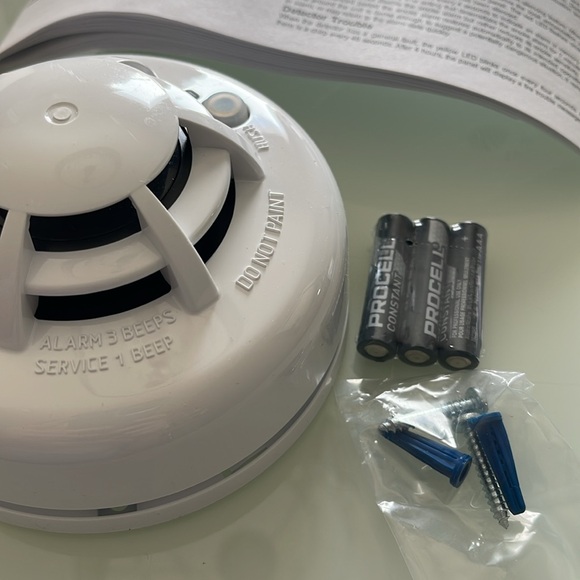 🔥🔥💨 HOME Wireless Smoke & Heat Detectors (x2) - Brand New - Picture 8 of 9